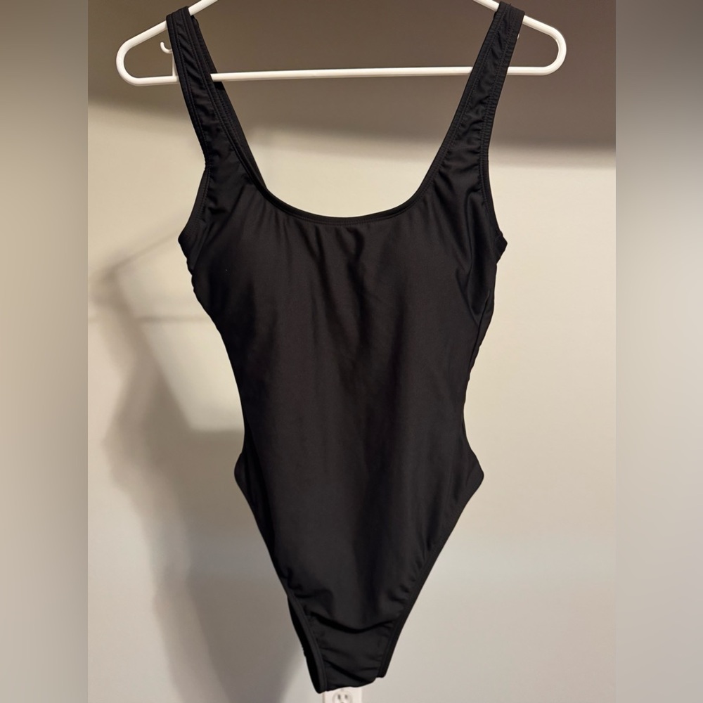 No Boundaries Body Suit Swim Bathing One Piece with Scoop Neck Black - Small